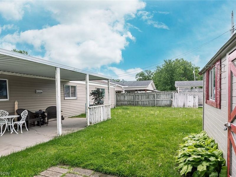 4624 Meadow Lane, South Lorain, OH 44055 Photo 11