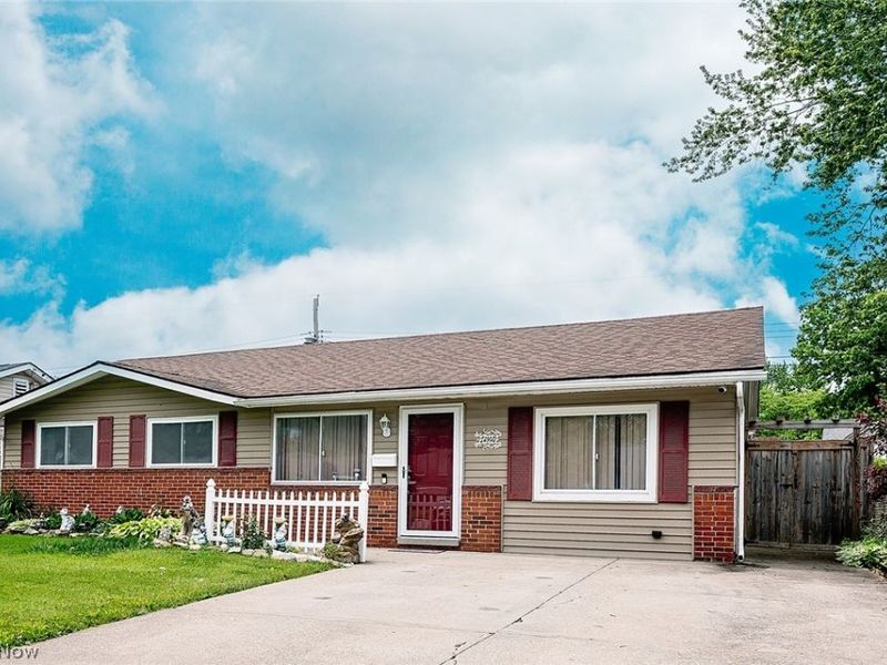4624 Meadow Lane, South Lorain, OH 44055 Photo 13