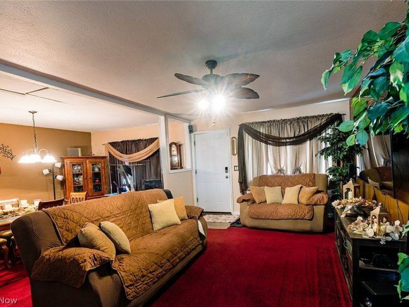 4624 Meadow Lane, South Lorain, OH 44055 Photo 5