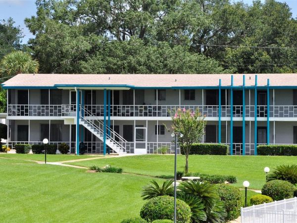 1600 W LAKE PARKER DRIVE , Unit B4, LAKELAND, FL 33805