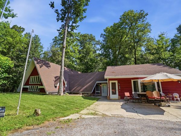 24545 Fairmount Road, Waynesfield, OH 45896