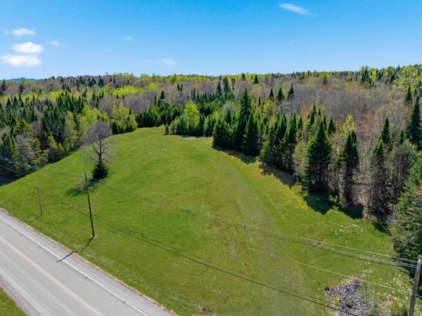 - North Main Street, Pittsburg, NH 03592