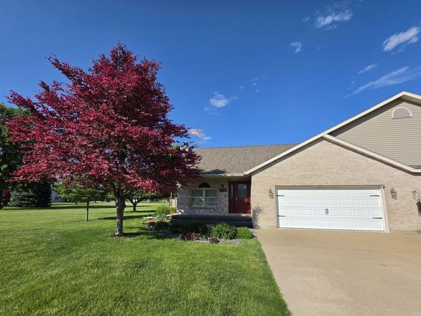1214 Swallow Street , Rock Falls, IL 61071