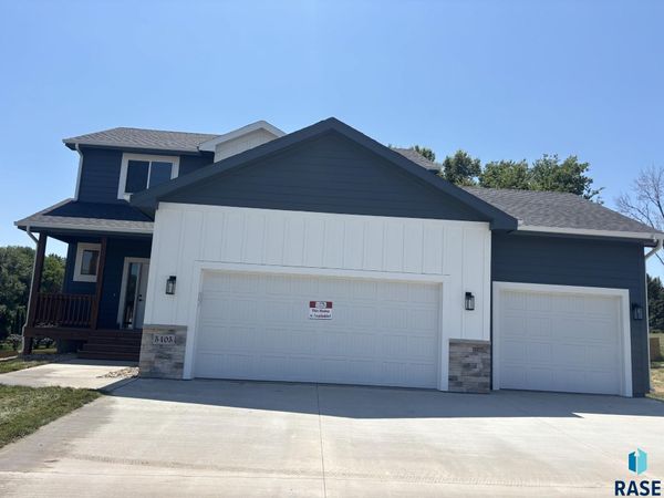 5405 W Cushman St, Sioux Falls, SD 57107