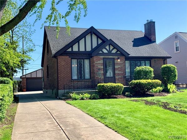 39 Traverse Boulevard , Tonawanda, NY 14223