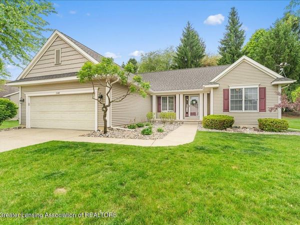 13048 Addington Drive, DeWitt, MI 48820