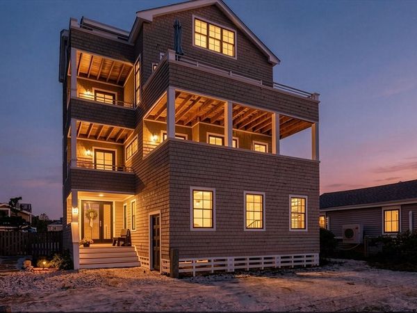 23 Northern Blvd, Newbury, MA 01951
