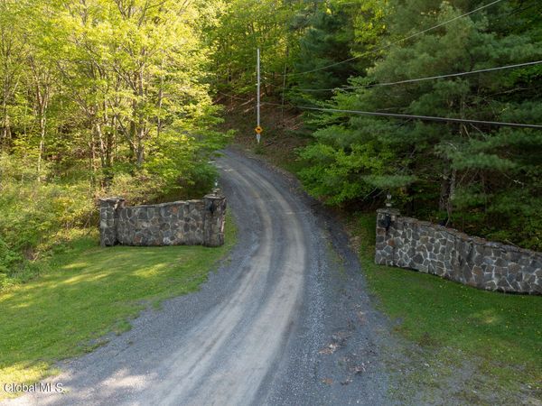 8 Robin Ann Lane, Westerlo, NY 12193