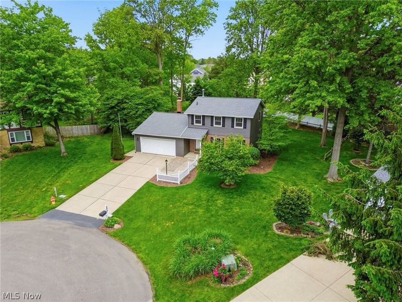 2617 Northam Circle NW, North Canton, OH 44720 Photo 2