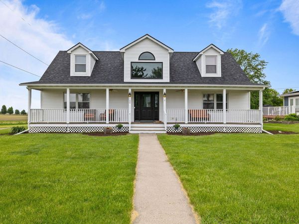 100 9th Avenue, Slater, IA 50244