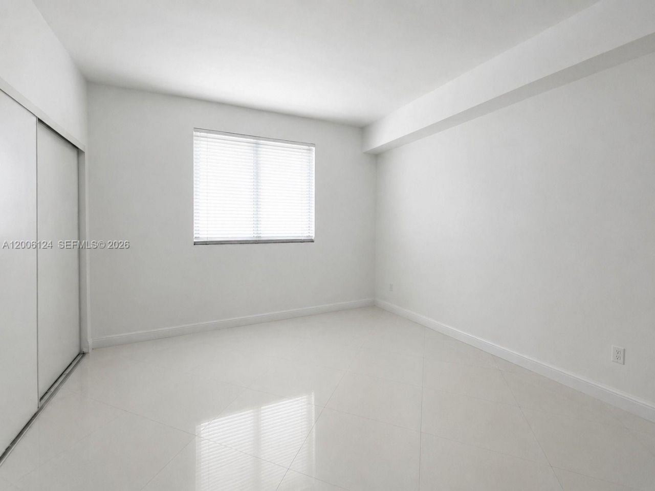 601 NE 36th St, Unit 1404, Miami, FL 33137 Photo