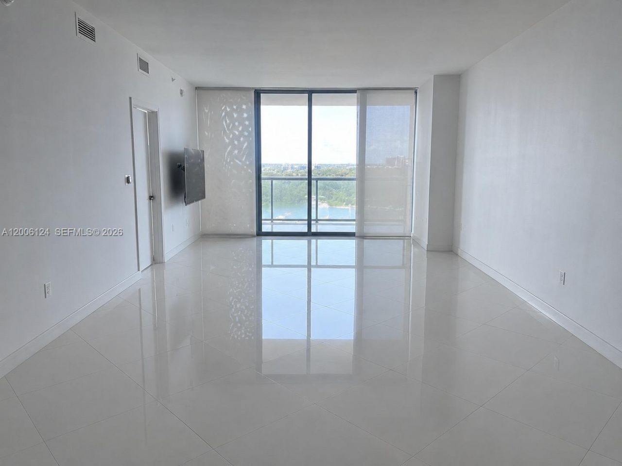601 NE 36th St, Unit 1404, Miami, FL 33137 Photo