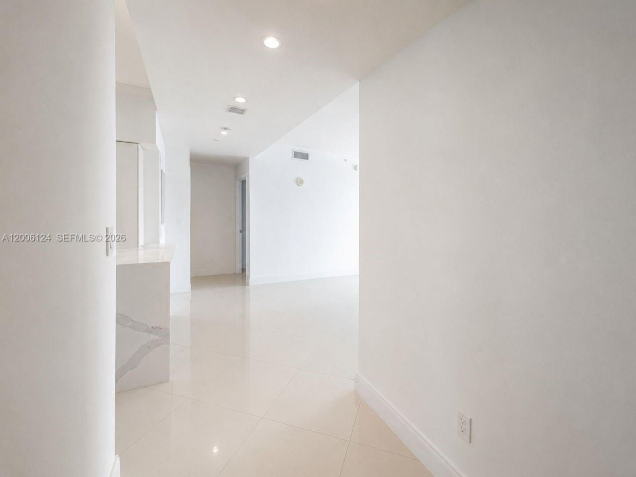 601 NE 36th St, Unit 1404, Miami, FL 33137 Photo