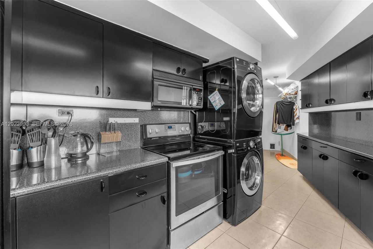 4925 Collins Ave , Unit 11E, Miami Beach, FL 33140 Photo
