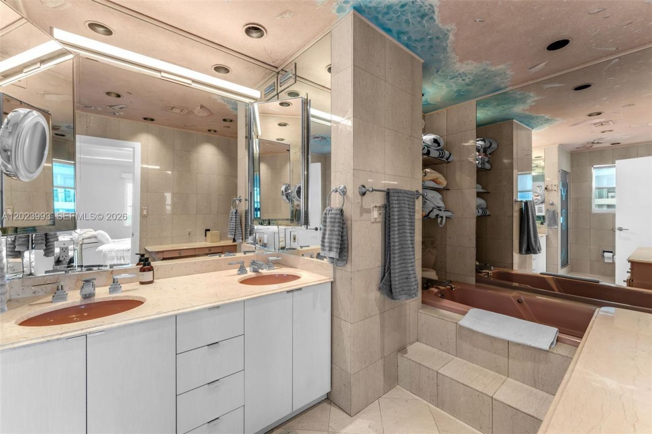 4925 Collins Ave , Unit 11E, Miami Beach, FL 33140 Photo