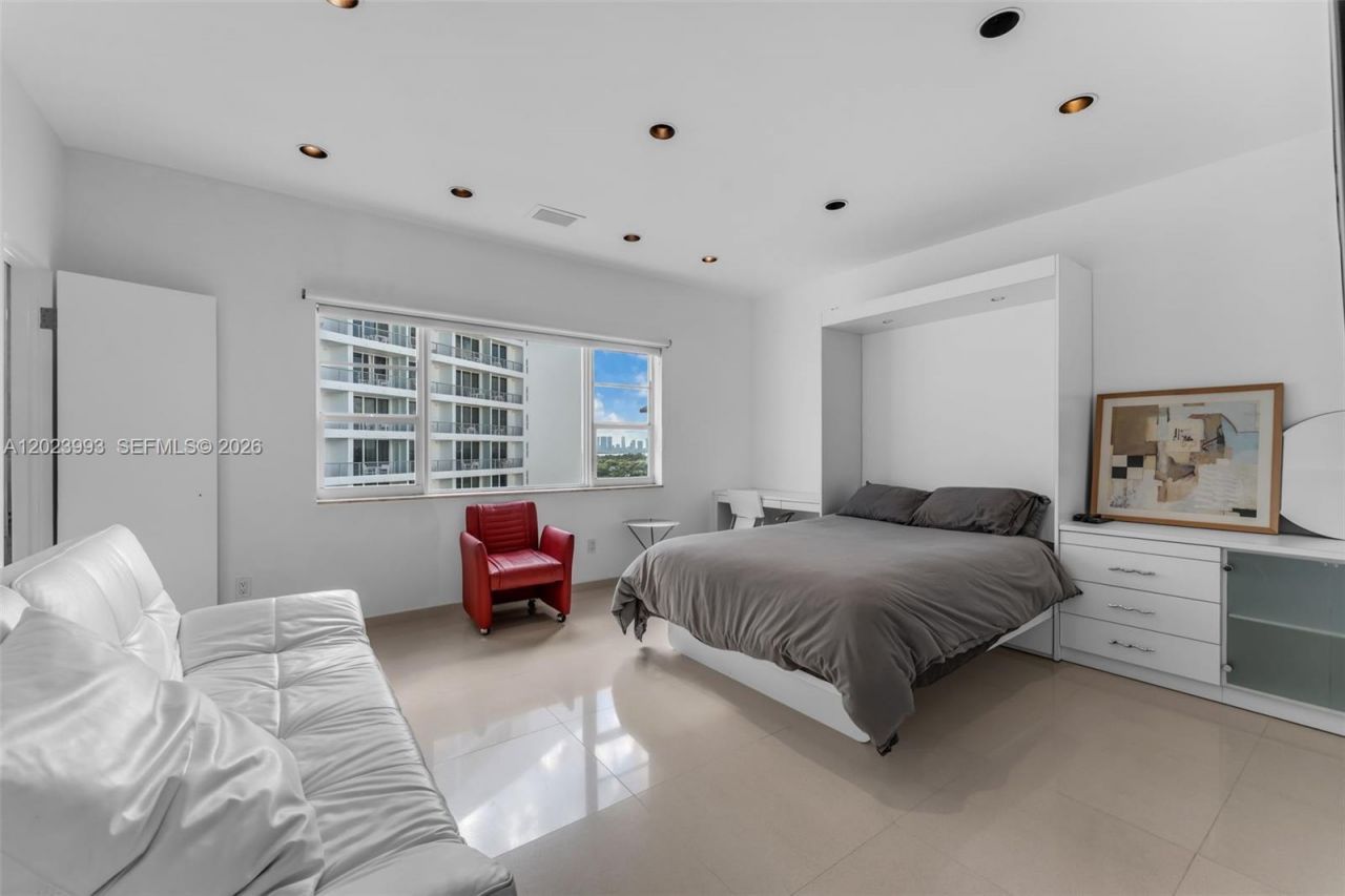4925 Collins Ave , Unit 11E, Miami Beach, FL 33140 Photo