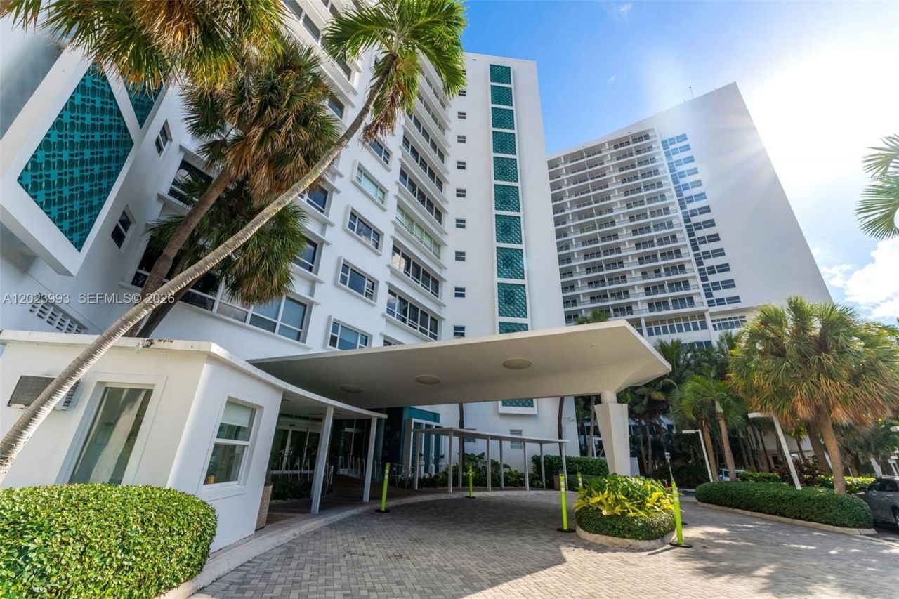 4925 Collins Ave , Unit 11E, Miami Beach, FL 33140 Photo