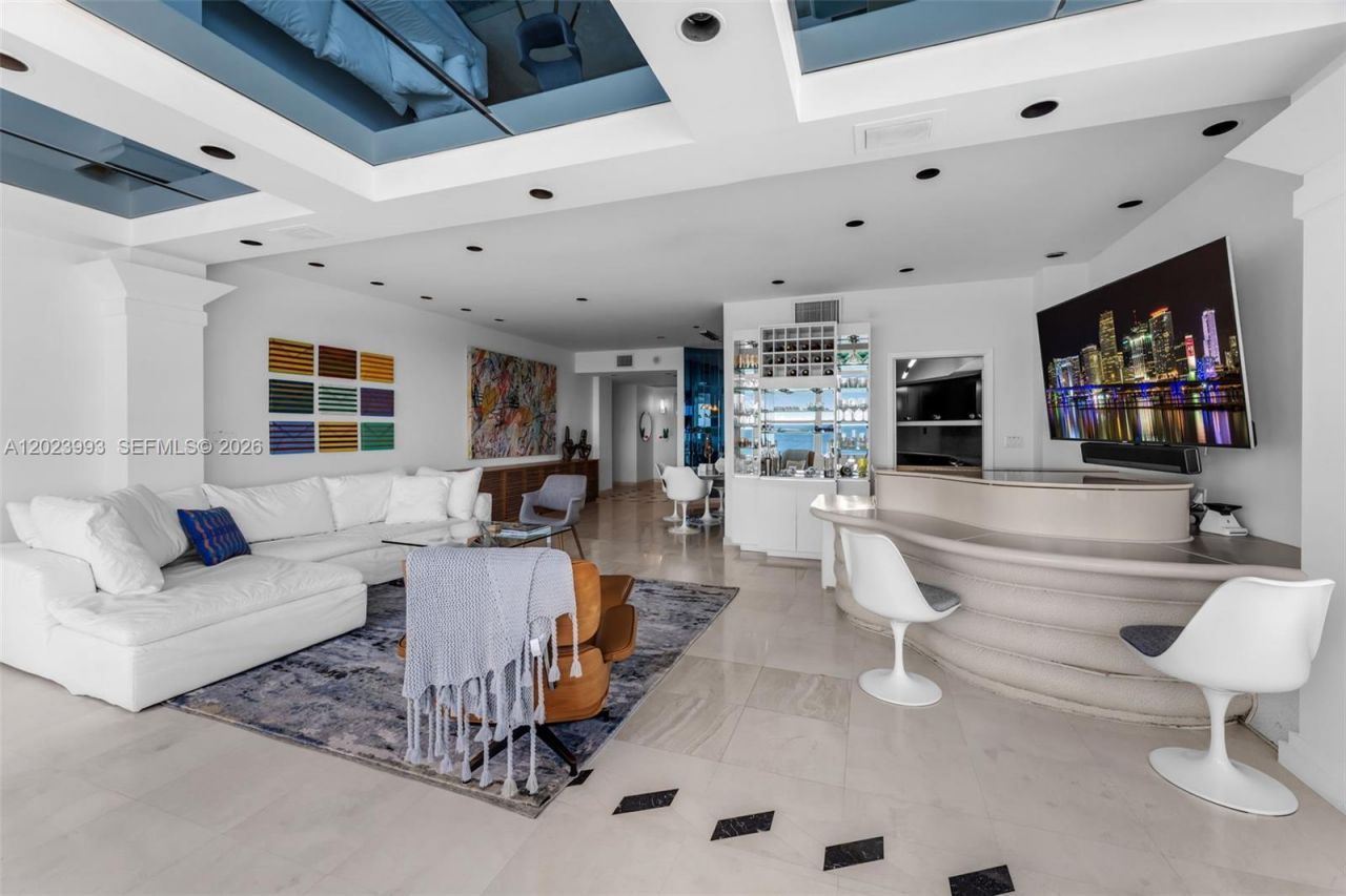 4925 Collins Ave , Unit 11E, Miami Beach, FL 33140 Photo
