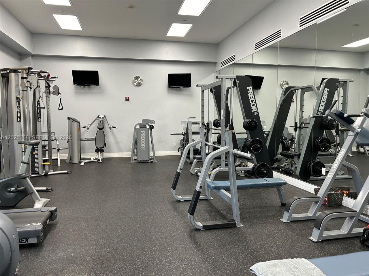 6917 Collins Ave , Unit 807, Miami Beach, FL 33141 Photo