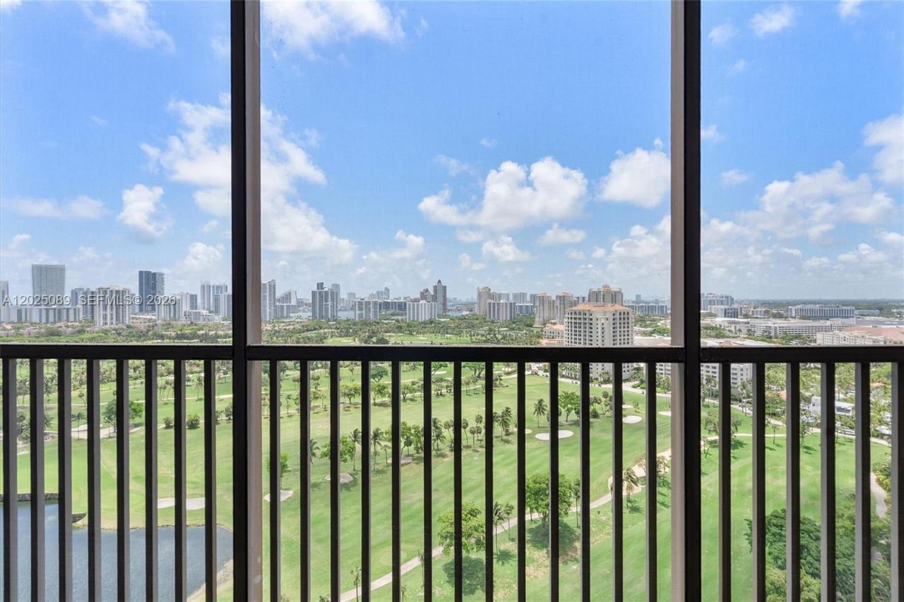 20379 W Country Club Dr , Unit 2535, Aventura, FL 33180 Photo