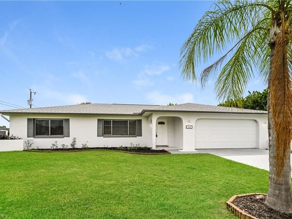 302 SE 3rd ST, CAPE CORAL, FL 33990