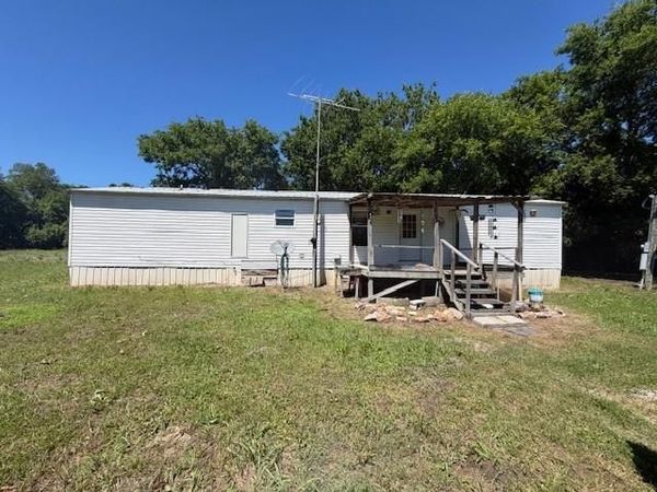 101 1/2 Harvey Street, Annona, TX 75550