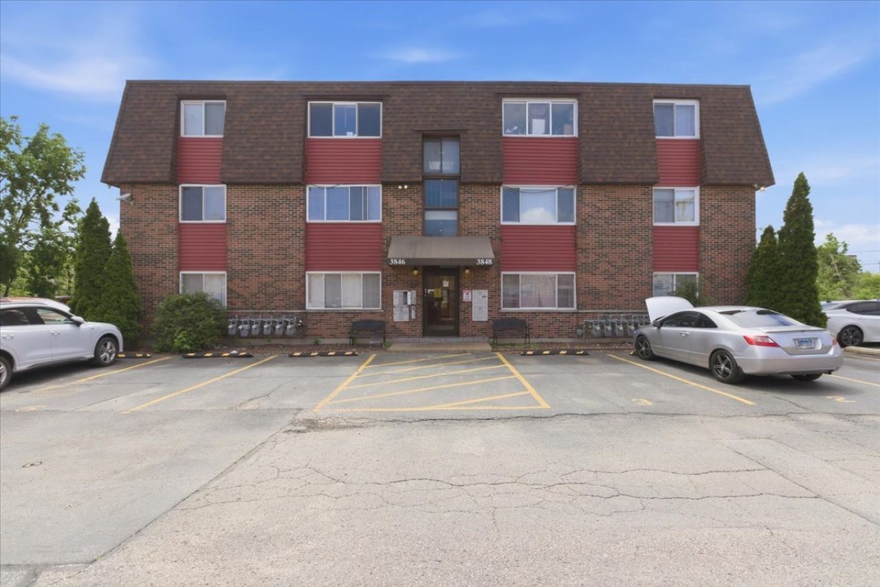 3846 25th Avenue, Unit 3, Schiller Park, IL 60176 Main Photo