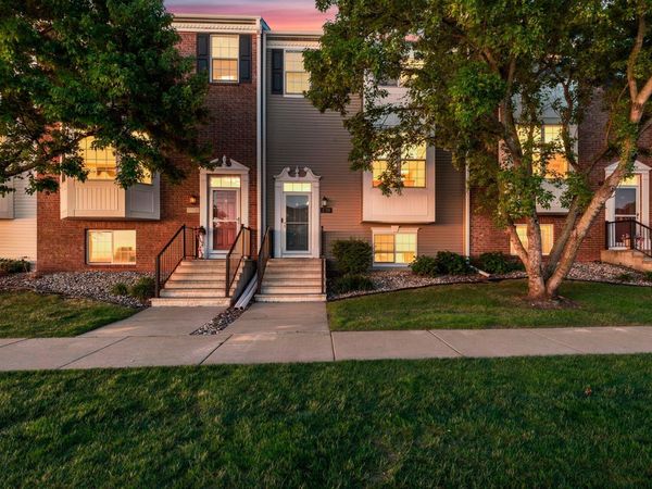 1773 Grove Drive , Shakopee, MN 55379