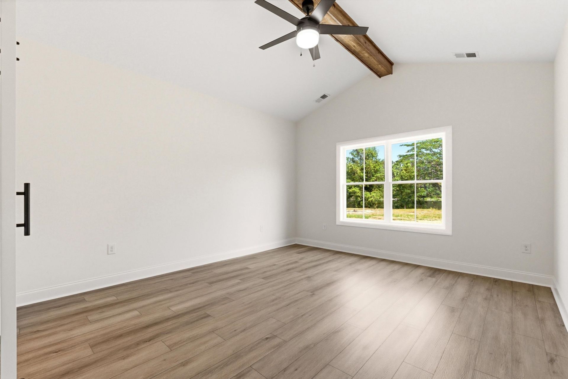 1035 Martin Ln.  Photo 18