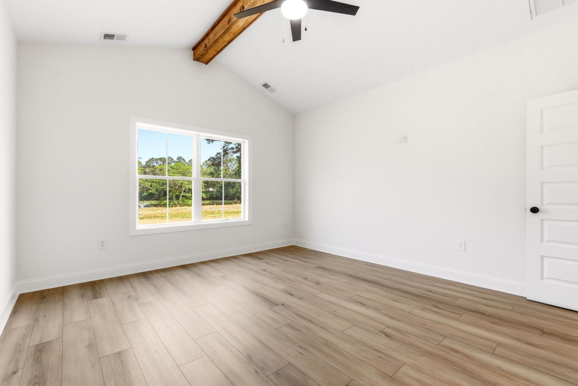 1035 Martin Ln.  Photo 20