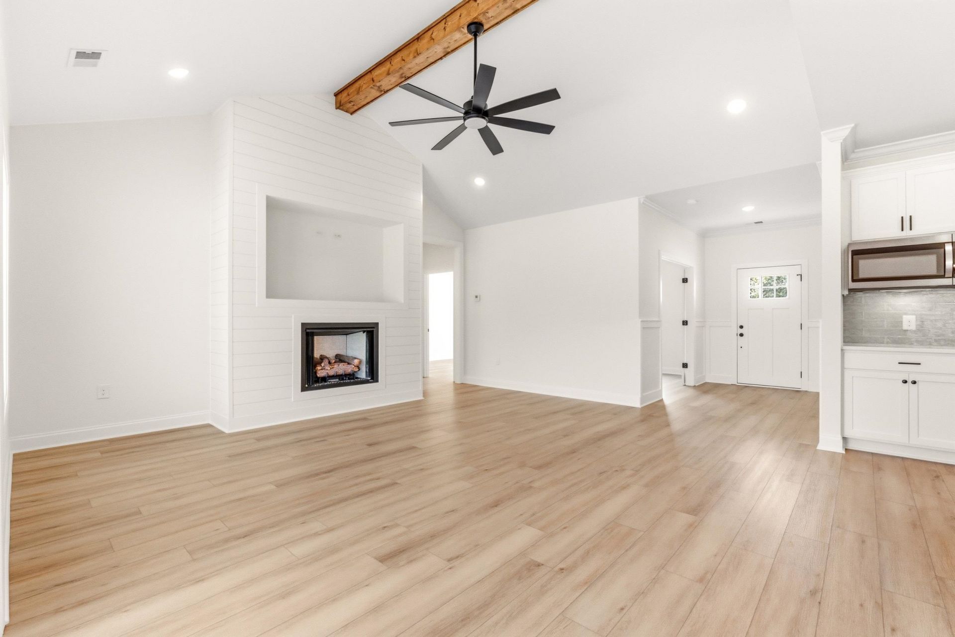 1035 Martin Ln.  Photo 24
