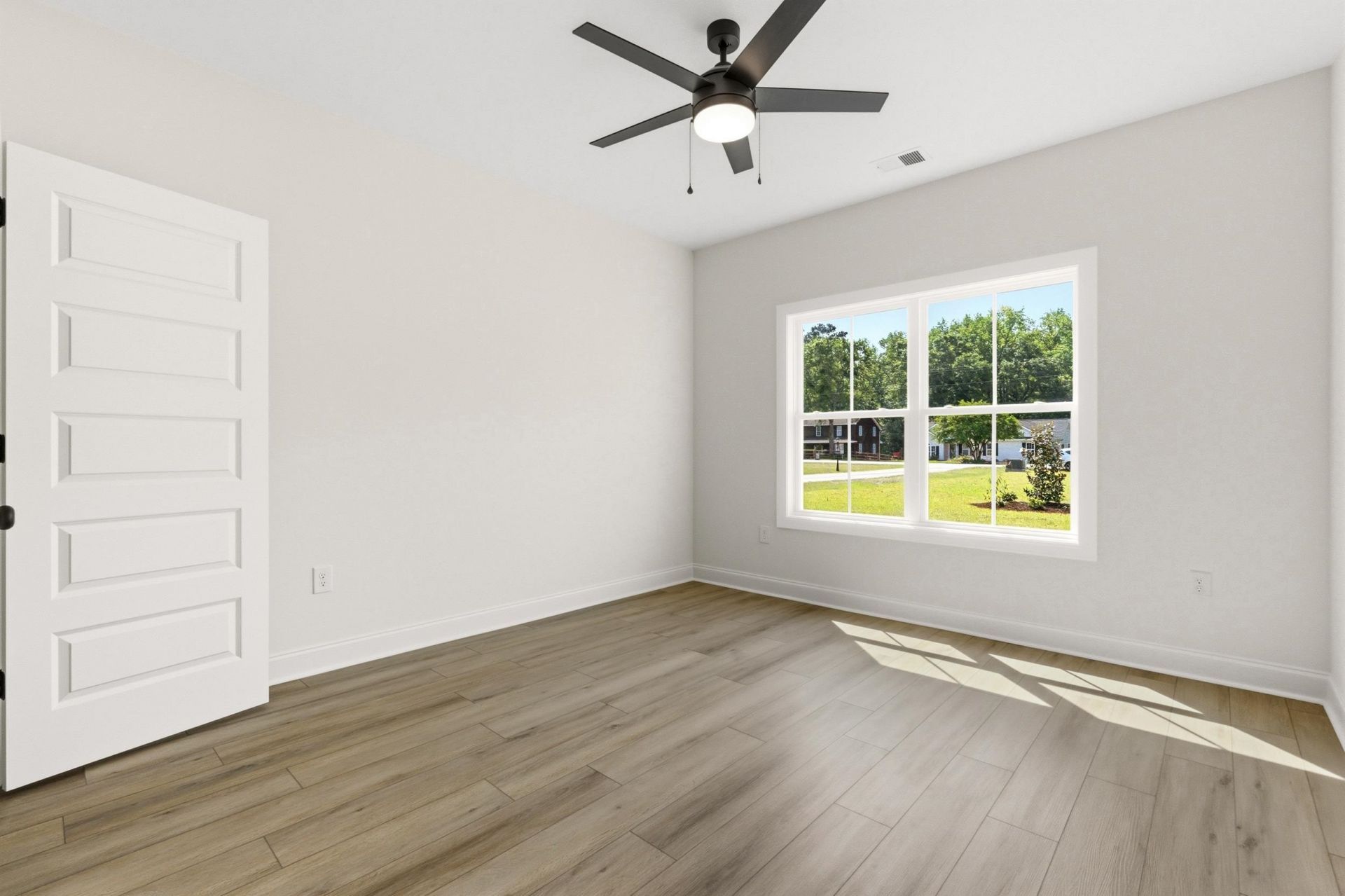 1035 Martin Ln.  Photo 29