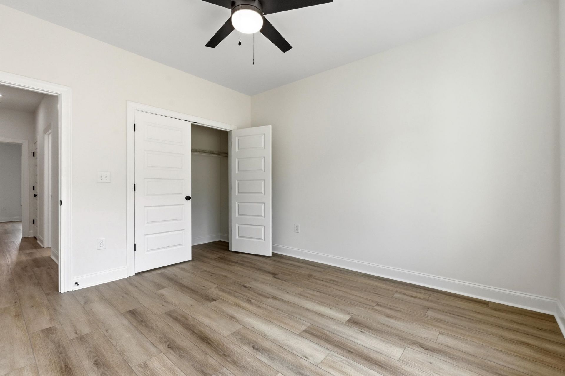1035 Martin Ln.  Photo 30