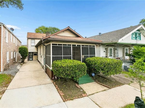 8607 S CLAIBORNE Avenue , New Orleans, LA 70118