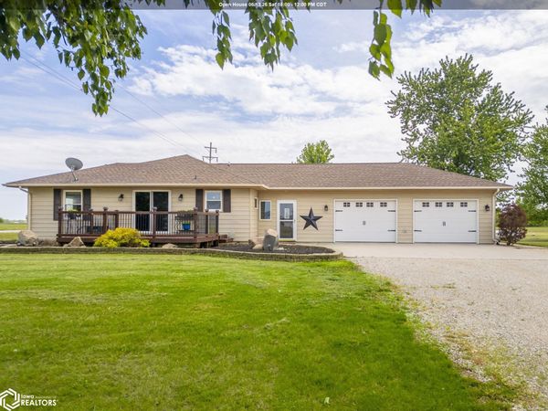 2805 Upper Greene Road, Marble Rock, IA 50653