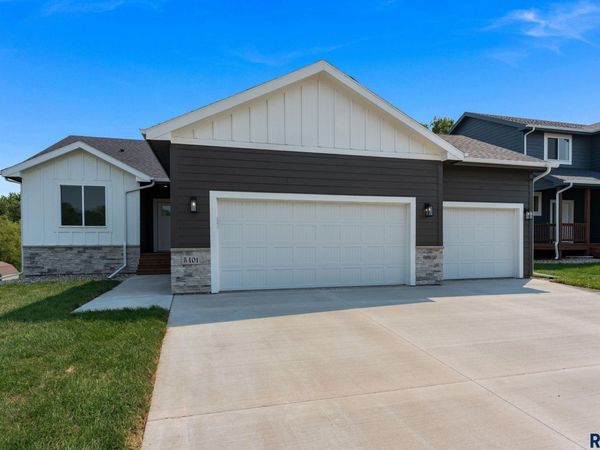 5401 W Cushman St, Sioux Falls, SD 57107