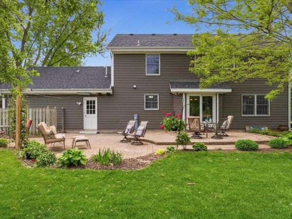 660 Weidman Ct, Cedarburg, WI 53012