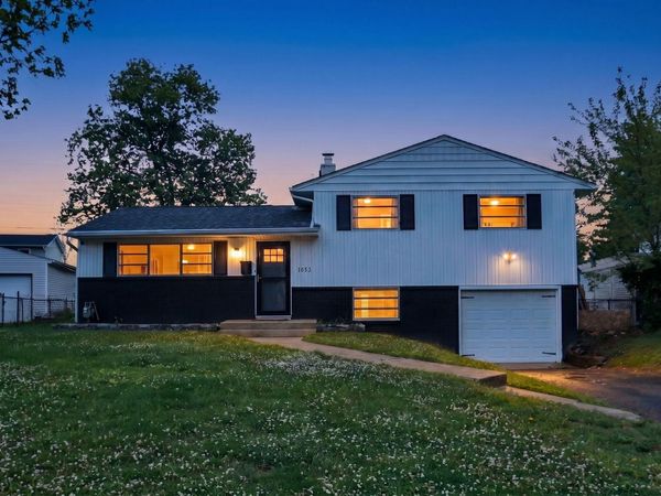 1053 Carrousel Drive E, Reynoldsburg, OH 43068