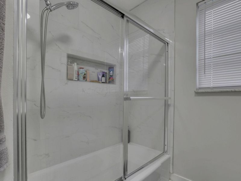 1053 Carrousel Drive E, Reynoldsburg, OH 43068 Photo 17