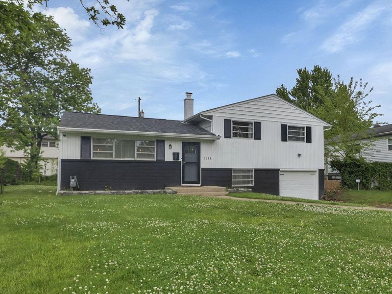 1053 Carrousel Drive E, Reynoldsburg, OH 43068 Photo 3