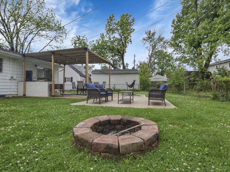 1053 Carrousel Drive E, Reynoldsburg, OH 43068 Photo 37