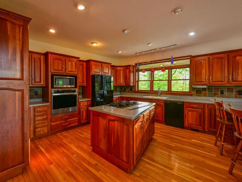 6300 Jonathan Lane, Albany, OH 45710 Photo 7