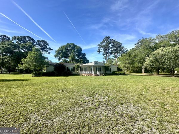 6498 Central Avenue, Waycross, GA 31503