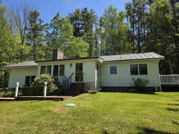 17 Kolbe Lane, Enfield, NH 03748