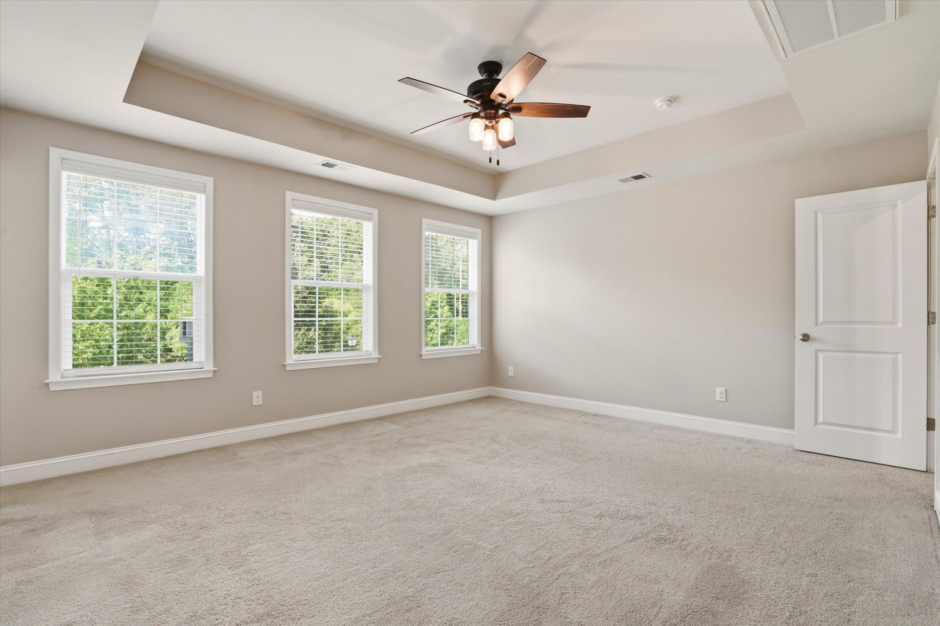 100 Windmere Drive Photo 21