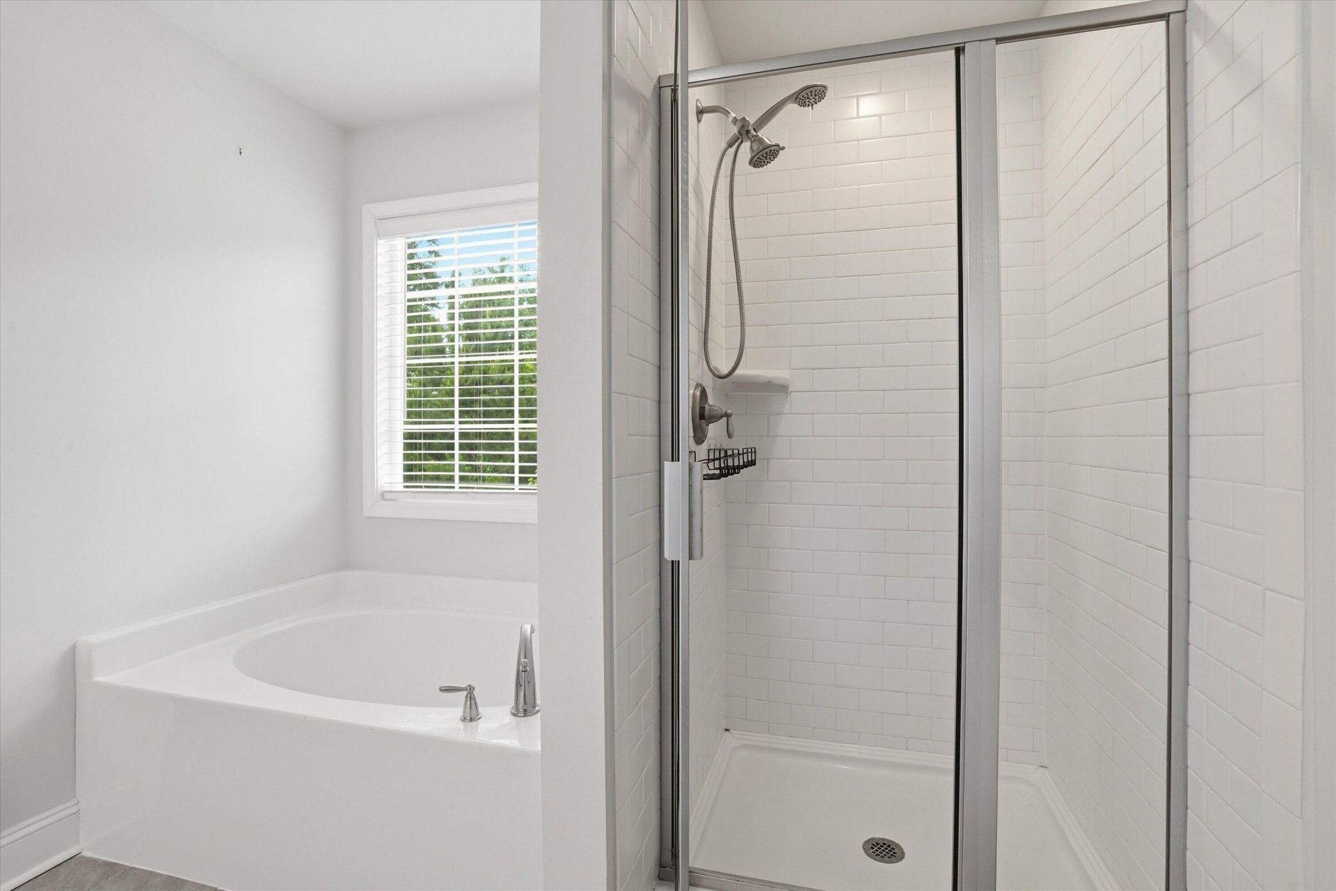 100 Windmere Drive Photo 23