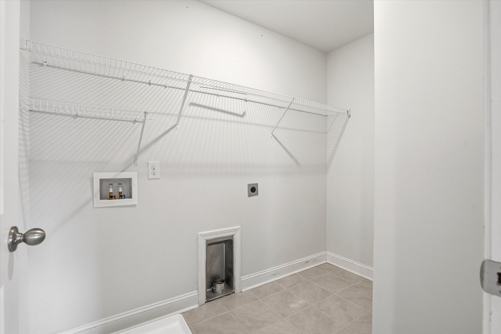 100 Windmere Drive Photo 31