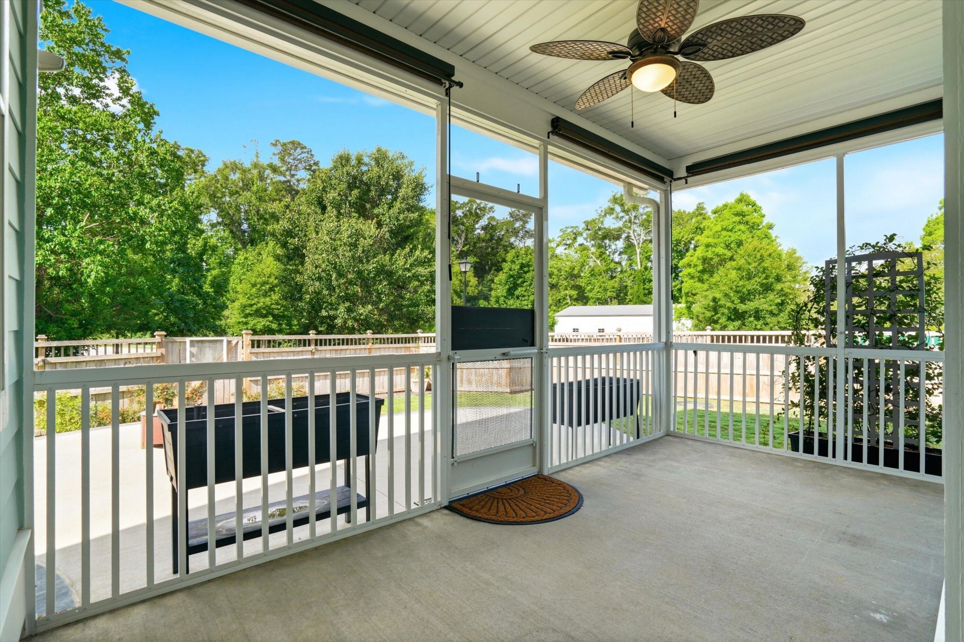 100 Windmere Drive Photo 32