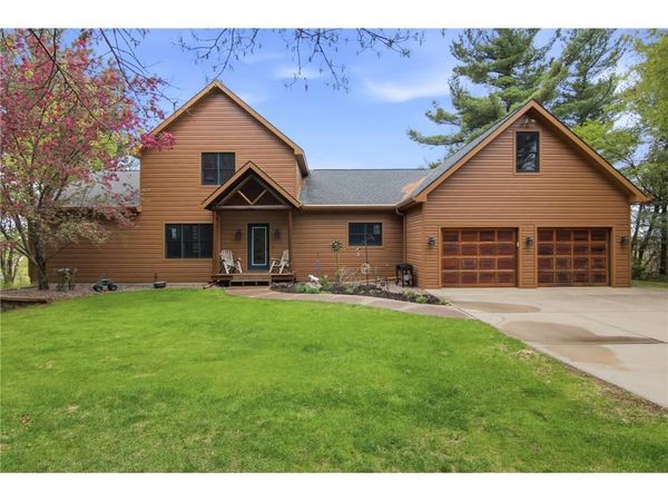 E8200 260th Avenue, Elk Mound, WI 54739