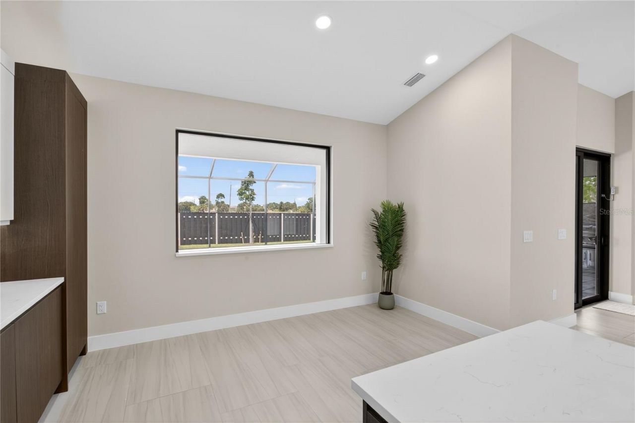 819 SW 16th Terrace, Cape Coral, FL 33991 Photo